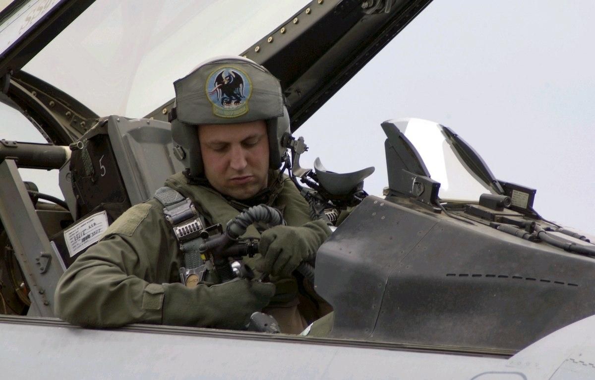 Падение Су-27 в Винницкой области: появилась новая информация о погибшем пилоте из США