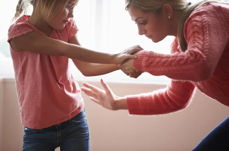 Тілесне покарання дітей у сім'ї може призвести до проблем з психічним здоров'ям