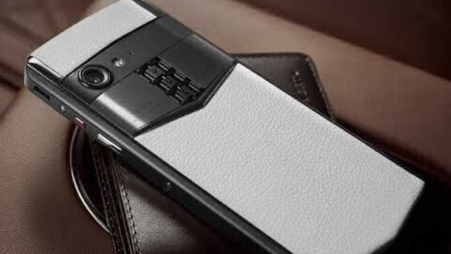 Vertu випустила смартфон за 14 тисяч доларів: характеристики і фото