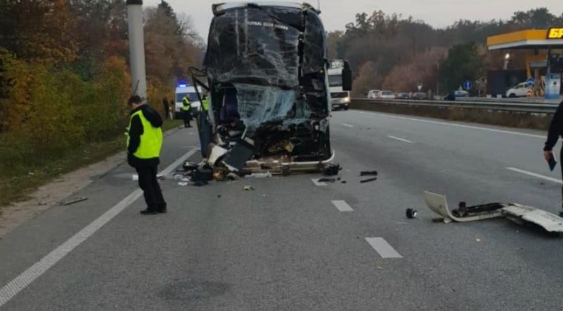 "В момент обгону відволікся на Марину": водій автобуса "Дизель Шоу" прокоментував смертельну ДТП