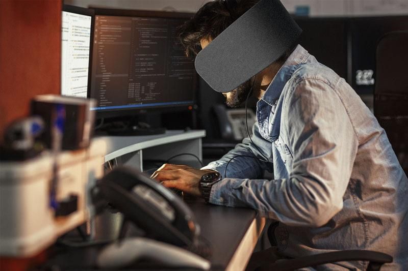 Panasonic представила девайс, который "защитит психику" работников открытых офисов
Panasonic представила девайс, который "защитит психику" работников открытых офисов