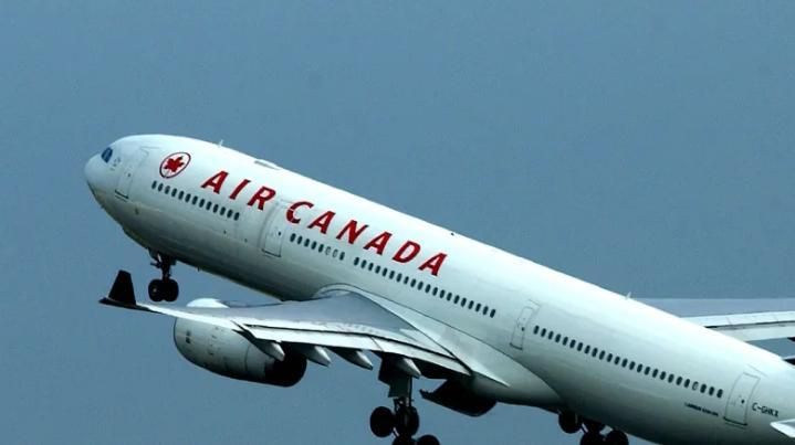 В аэропорту Нью-Йорка столкнулись два самолета - 23 октября 2018 - Телеканал новостей 24 В аэропорту Нью-Йорка столкнулись два самолета - 23 октября 2018 - Телеканал новостей 24