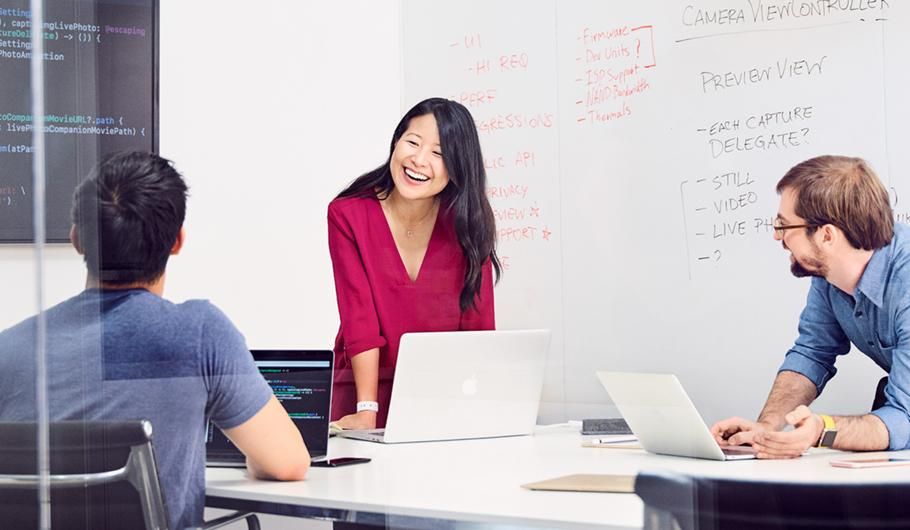 Яку роботу можна отримати в Apple: цікаві вакансії Яку роботу можна отримати в Apple: цікаві вакансії