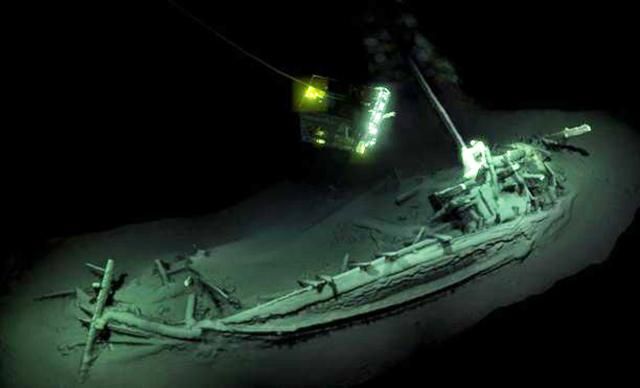 У Чорному морі знайшли стародавній затонулий корабель: відео