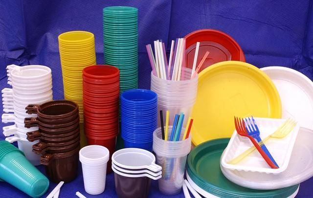 У Європі заборонять одноразовий пластик: рішення підтримав Європарламент У Європі заборонять одноразовий пластик: рішення підтримав Європарламент