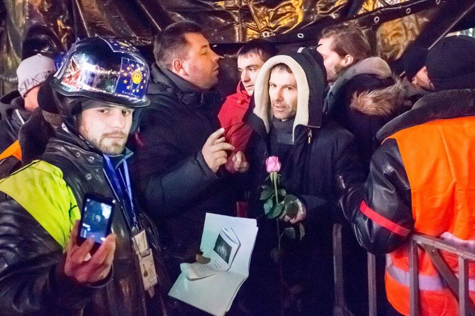 Святослав Вакарчук на Майдані під час Революції Гідності Святослав Вакарчук на Майдані під час Революції Гідності