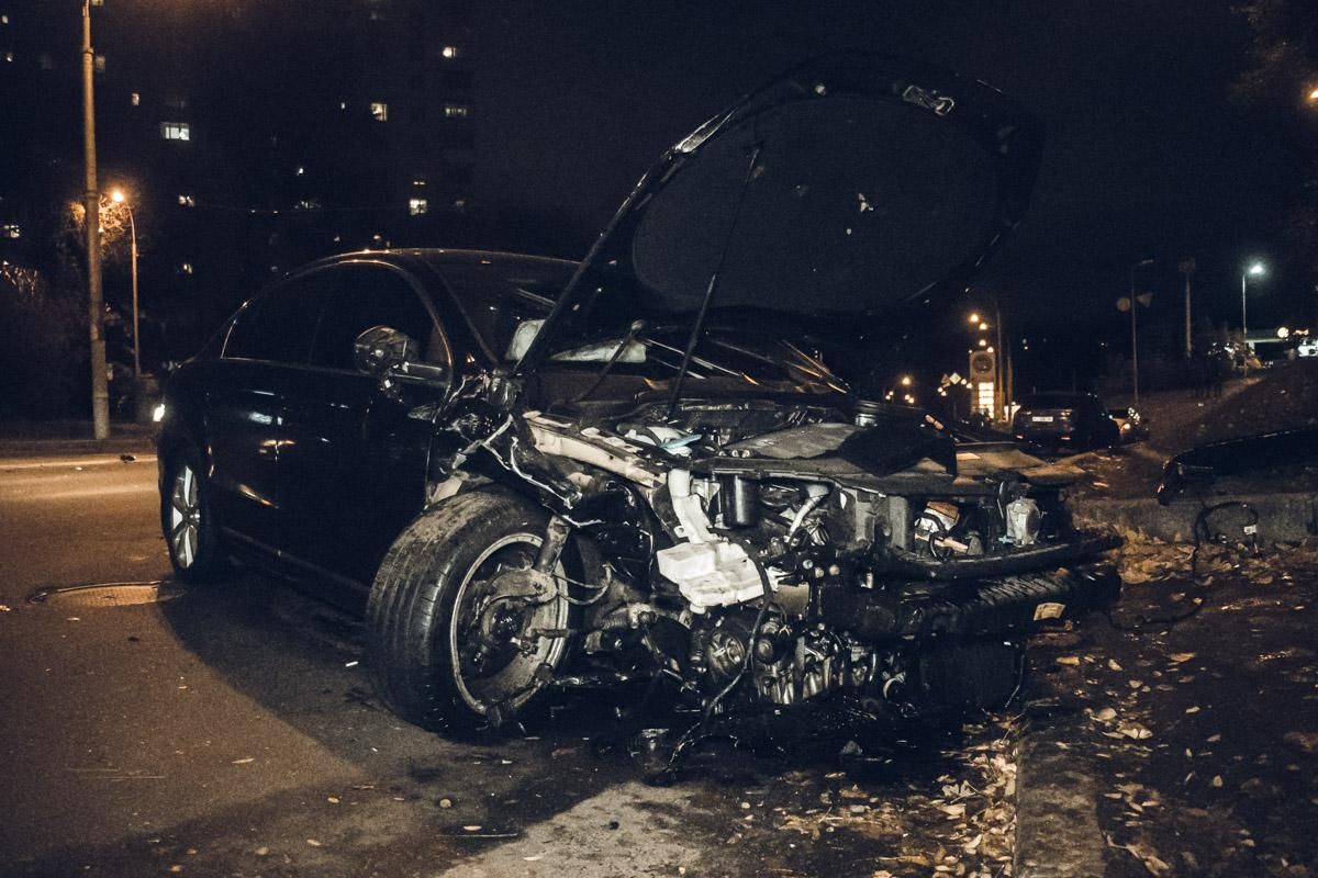 Двойное ДТП 2 Киеве: пьяный гонщик влетел в четыре автомобиля – фото