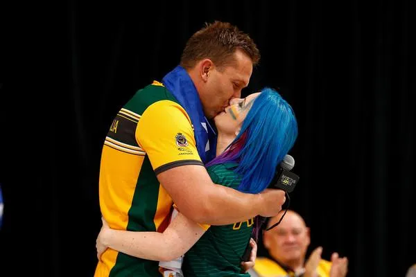 Австрієць після змагань зробив пропозицію дівчині Австрієць після змагань зробив пропозицію дівчині