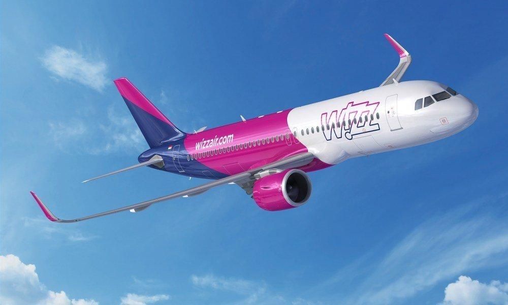 В Румынии экстренно сел самолет Wizz Air: на борту ищут бомбу В Румынии экстренно сел самолет Wizz Air: на борту ищут бомбу