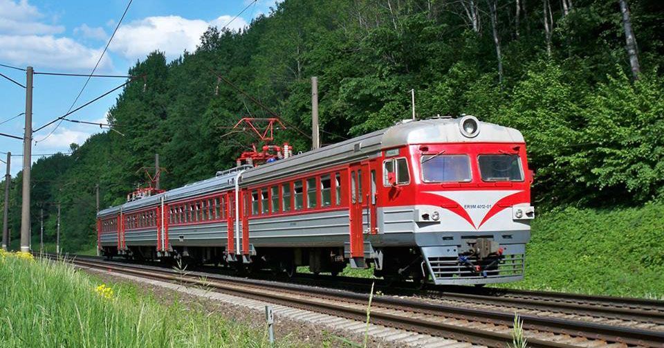 Скасування поїздів з України до Росії: з'явилась реакція "Укрзалізниці" Скасування поїздів з України до Росії: з'явилась реакція "Укрзалізниці"