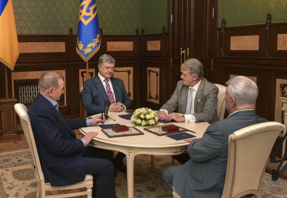 На Банковой собрались четыре президента, чтобы поговорить о будущем Украины На Банковой собрались четыре президента, чтобы поговорить о будущем Украины