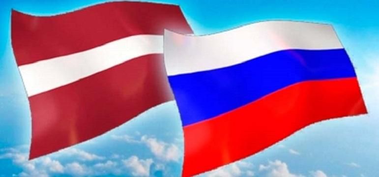 Перепутали флаги: российские дипломаты попали в очередной конфуз Перепутали флаги: российские дипломаты попали в очередной конфуз