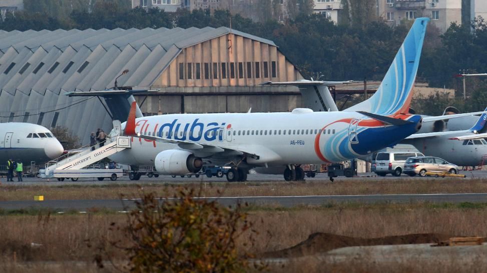 Самолет задымился во время взлета в аэропорту Одессы: обнародованы подробности инцидента