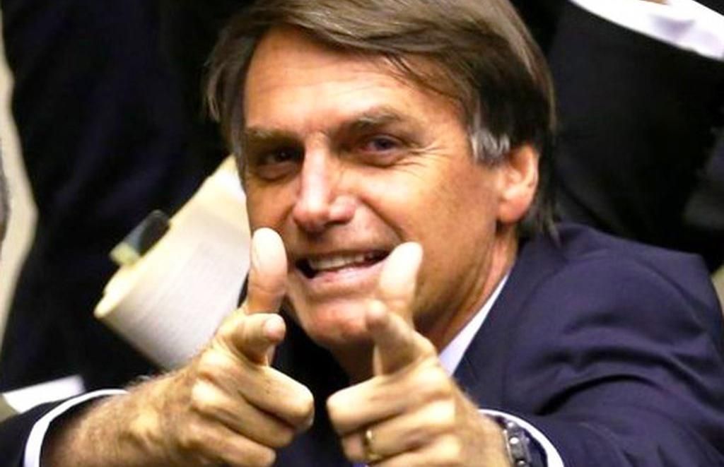 Опитування свідчать про лідерство Болсонару напередодні президентських виборів у Бразилії Опитування свідчать про лідерство Болсонару напередодні президентських виборів у Бразилії