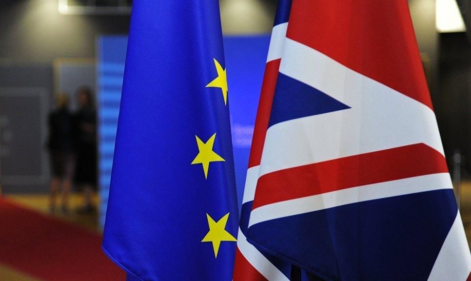 Понад мільйон людей підписали петицію за референдум щодо угоди з Brexit Понад мільйон людей підписали петицію за референдум щодо угоди з Brexit
