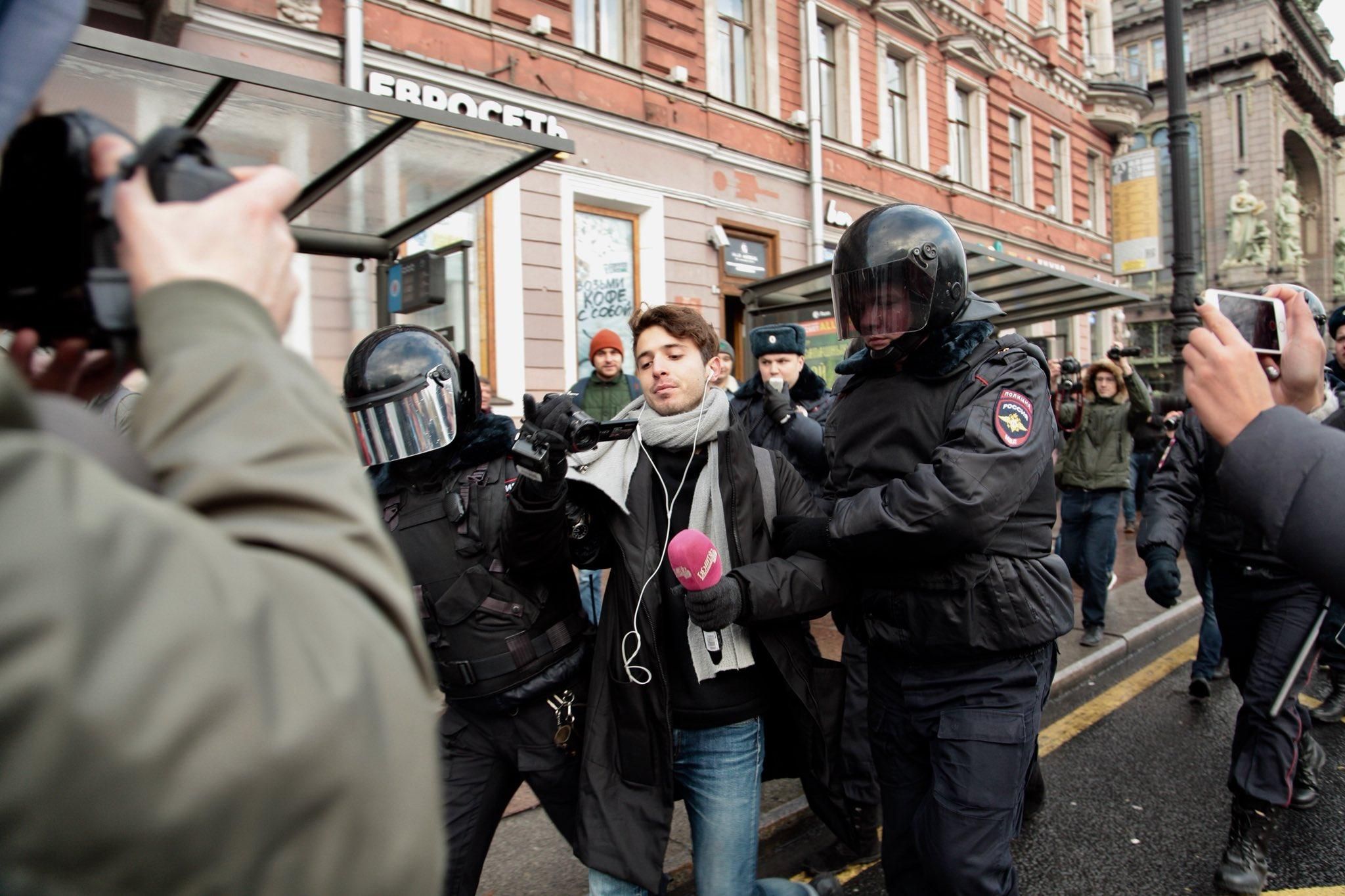 У Росії затримали всіх учасників акції проти свавілля ФСБ