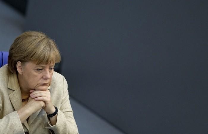 У Меркель рекордно обвалився рейтинг 