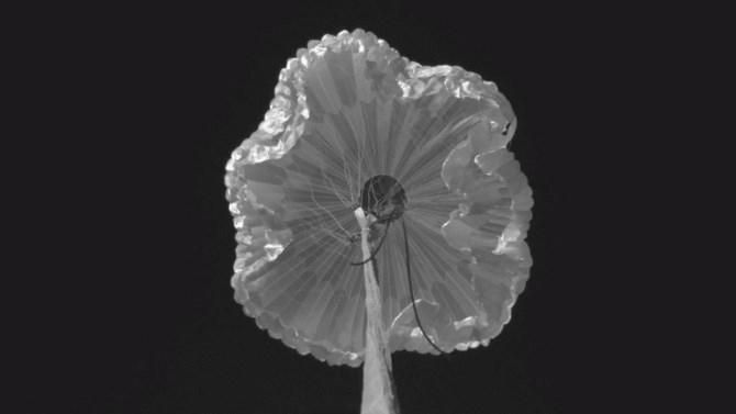 Парашут для місії NASA на Марсі поставив світовий рекорд: відео Парашут для місії NASA на Марсі поставив світовий рекорд: відео