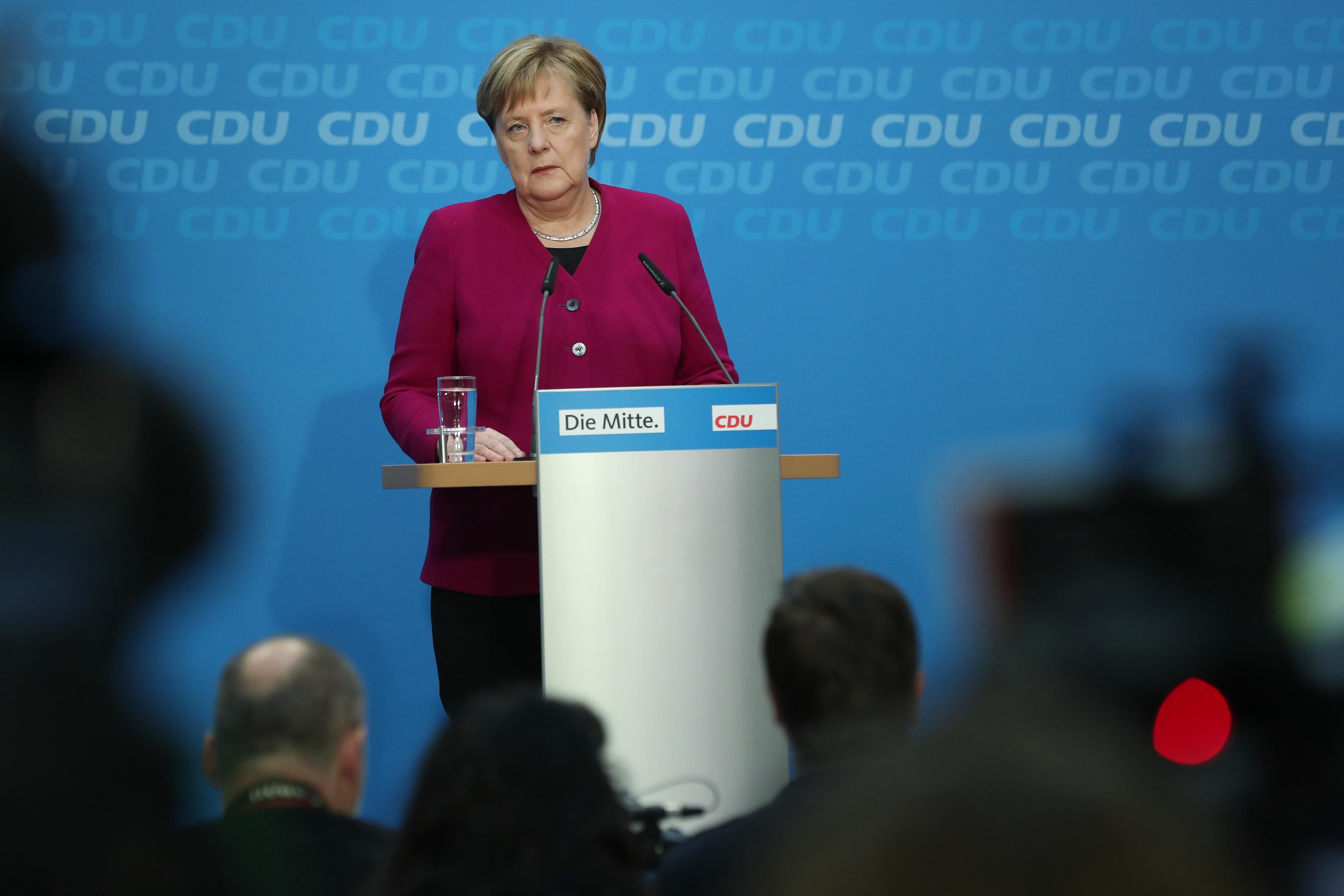 Меркель йде з посади голови ХДС: хто замінить чинного канцлера Німеччини у партії 