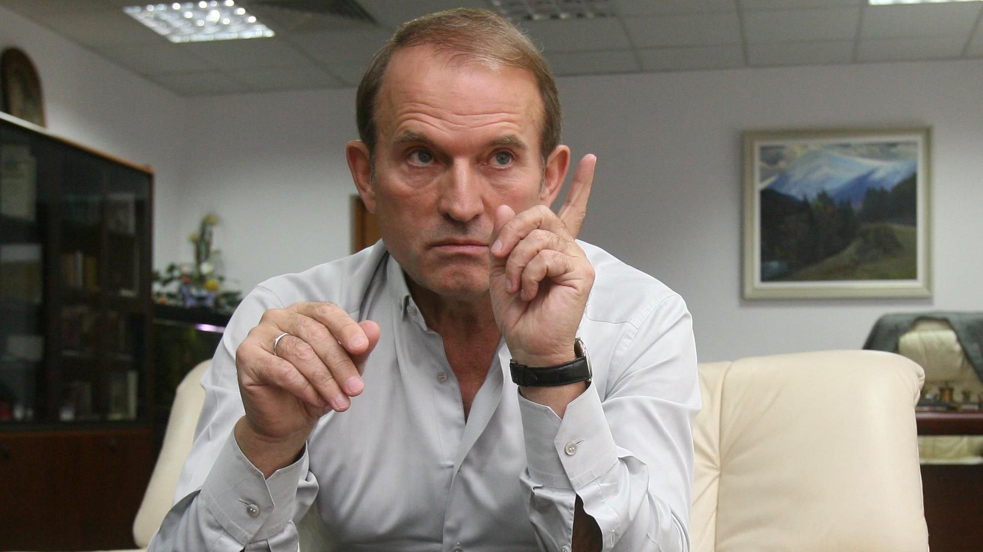 Почему в офис Медведчука съезжаются самые известные экс-регионалы: расследование Почему в офис Медведчука съезжаются самые известные экс-регионалы: расследование