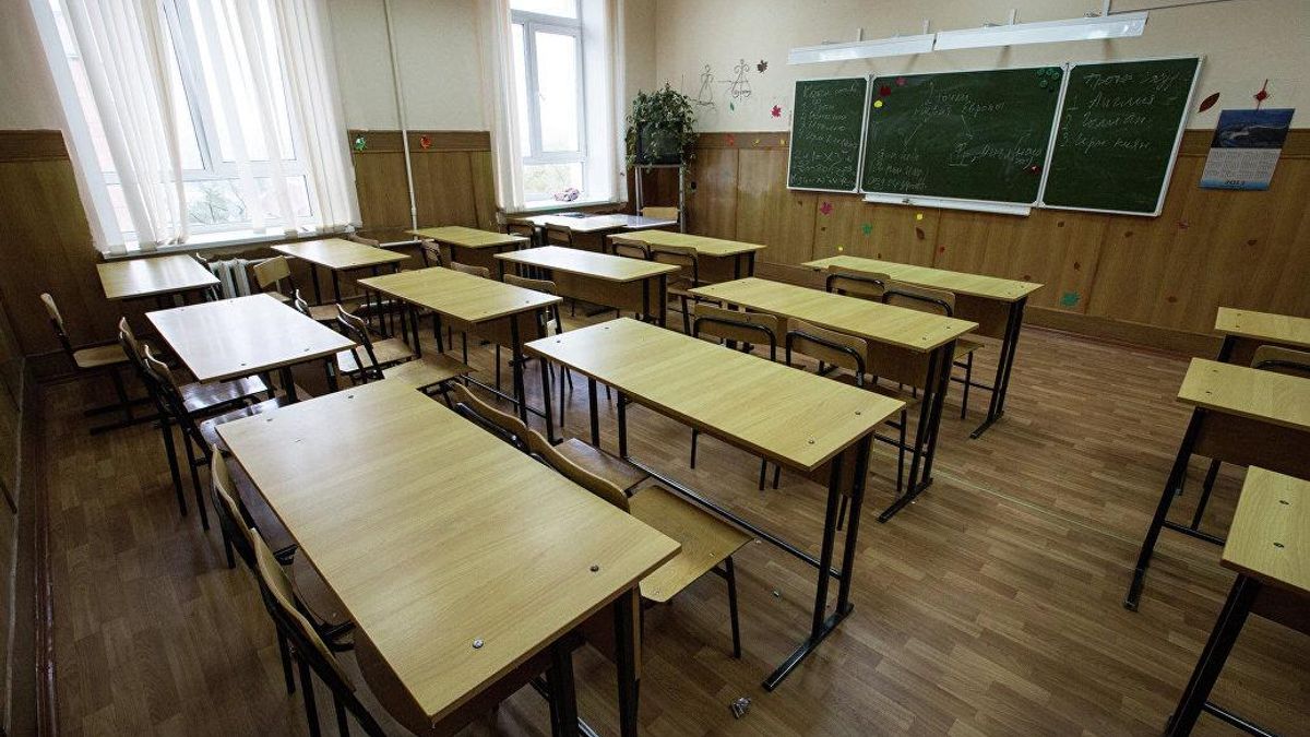В школе на Львовщине вспыхнул скандал из-за места ученицы в классе: фото