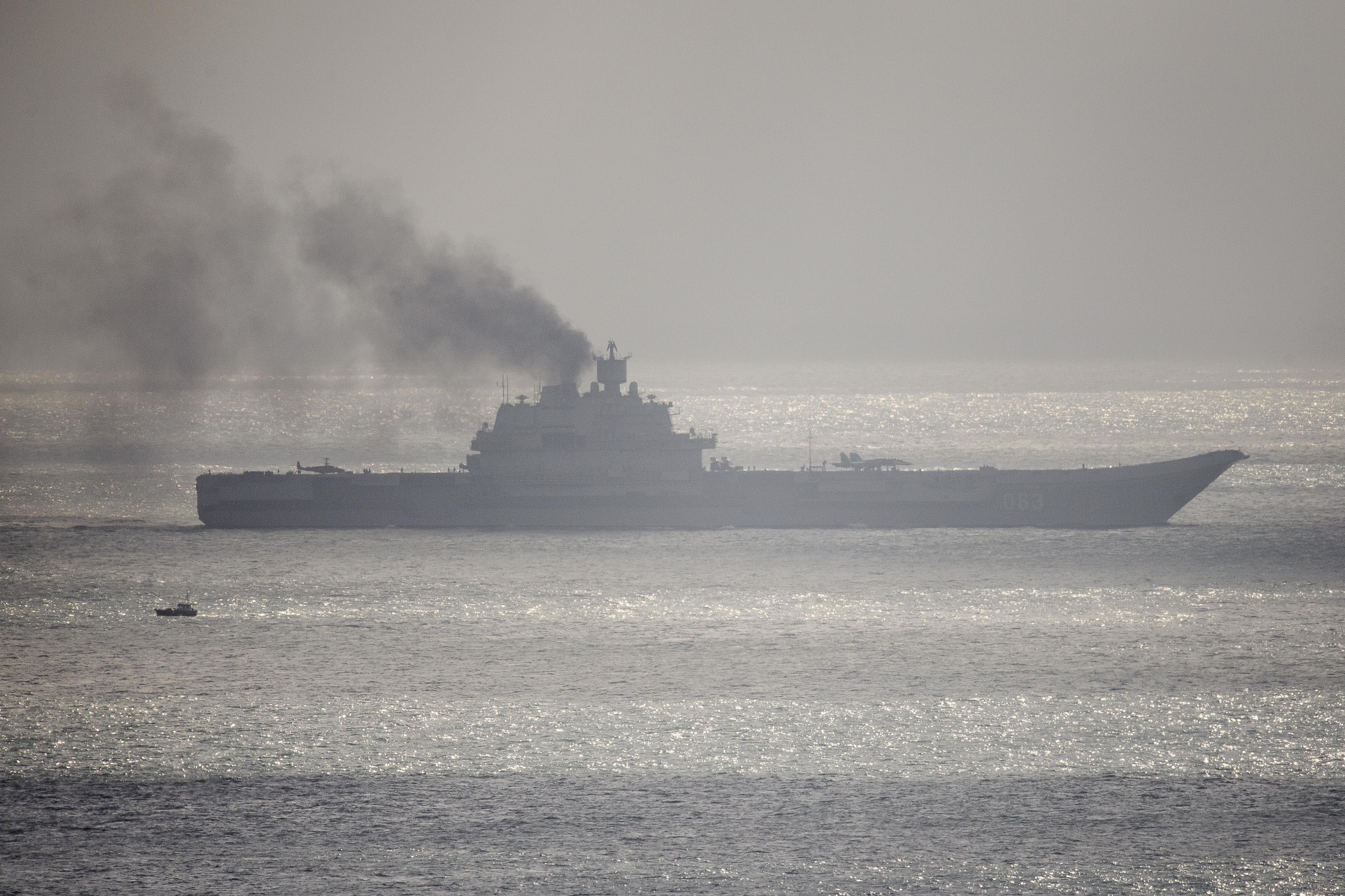 Аварию во время ремонта "Адмирала Кузнецова" будет расследовать спецкомиссия