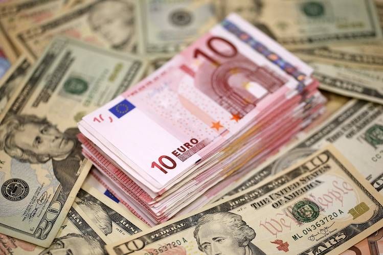 Готівковий курс валют на 31-10-2018: курс долару та євро
