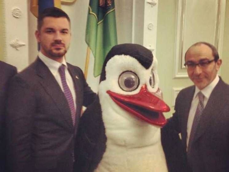 Вместо "агента ФСБ" Холодногорским районом руководит подозреваемая в фальсификации деклараций Вместо "агента ФСБ" Холодногорским районом руководит подозреваемая в фальсификации деклараций