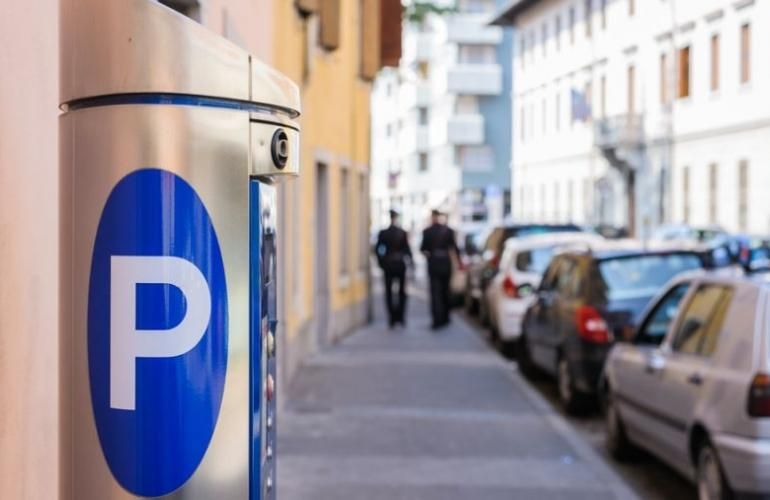 Інспектори з паркування почали працювати у Львові: які будуть штрафи