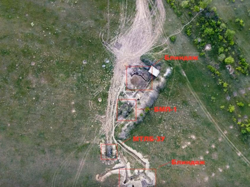 "Сработали четко": обнародованы кадры сокрушительного удара ВСУ по позициям боевиков "Сработали четко": обнародованы кадры сокрушительного удара ВСУ по позициям боевиков