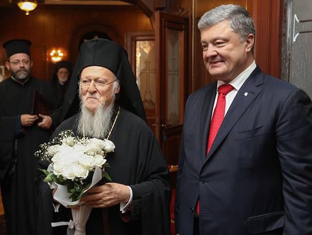 Порошенко подписал с Вселенским патриархом Варфоломеем соглашение о сотрудничестве