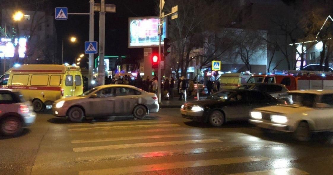 Тюменська Зайцева: у Росії дівчина на повній швидкості в'їхала у натовп людей Тюменська Зайцева: у Росії дівчина на повній швидкості в'їхала у натовп людей