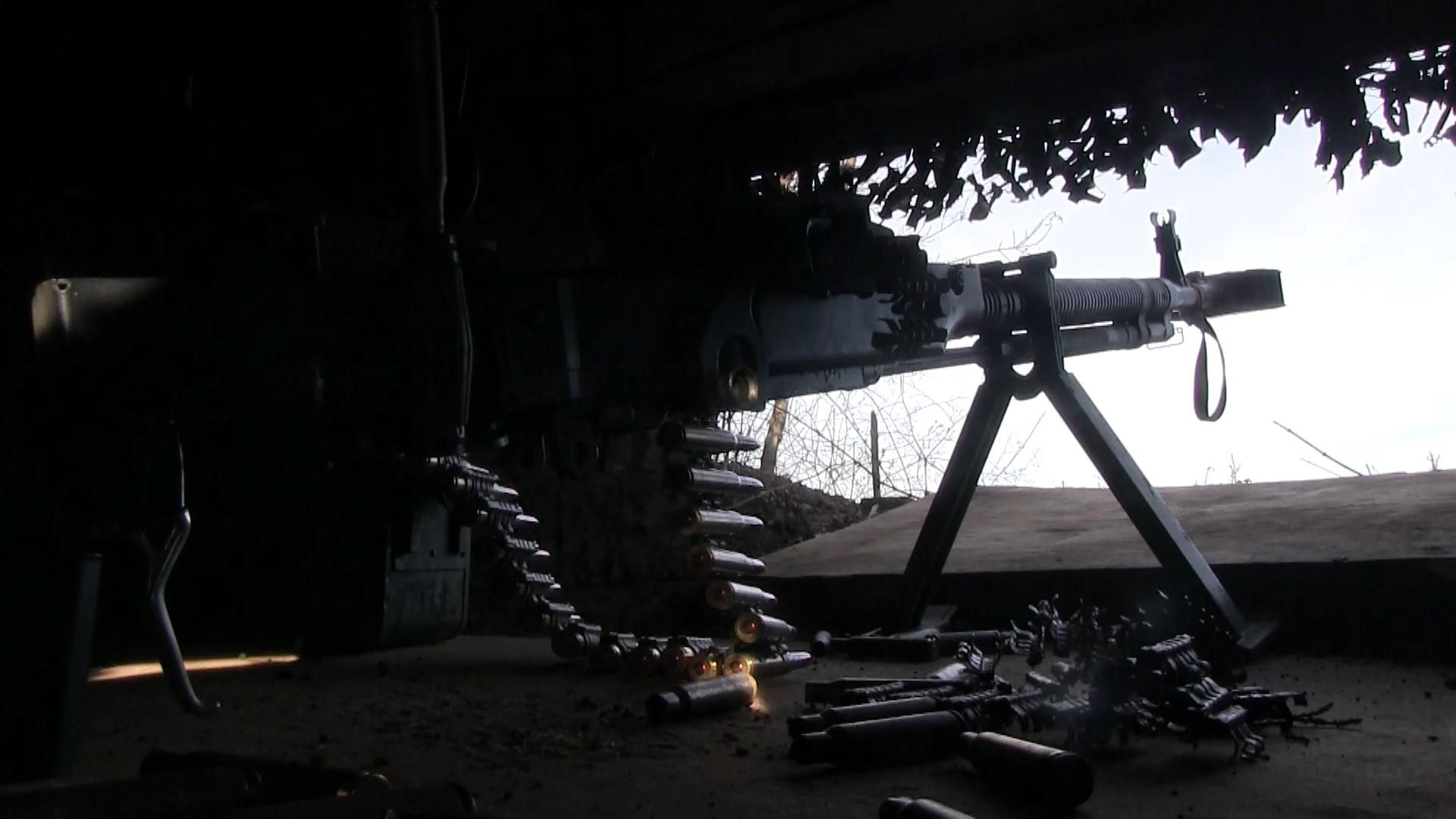 Черги з кулеметів – найменше, чим "сєпари" можуть "привітати" українських бійців, – журналіст Черги з кулеметів – найменше, чим "сєпари" можуть "привітати" українських бійців, – журналіст