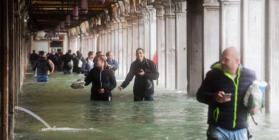Масштабні повені в Італії забрали життя 30 осіб: фото і відео негоди