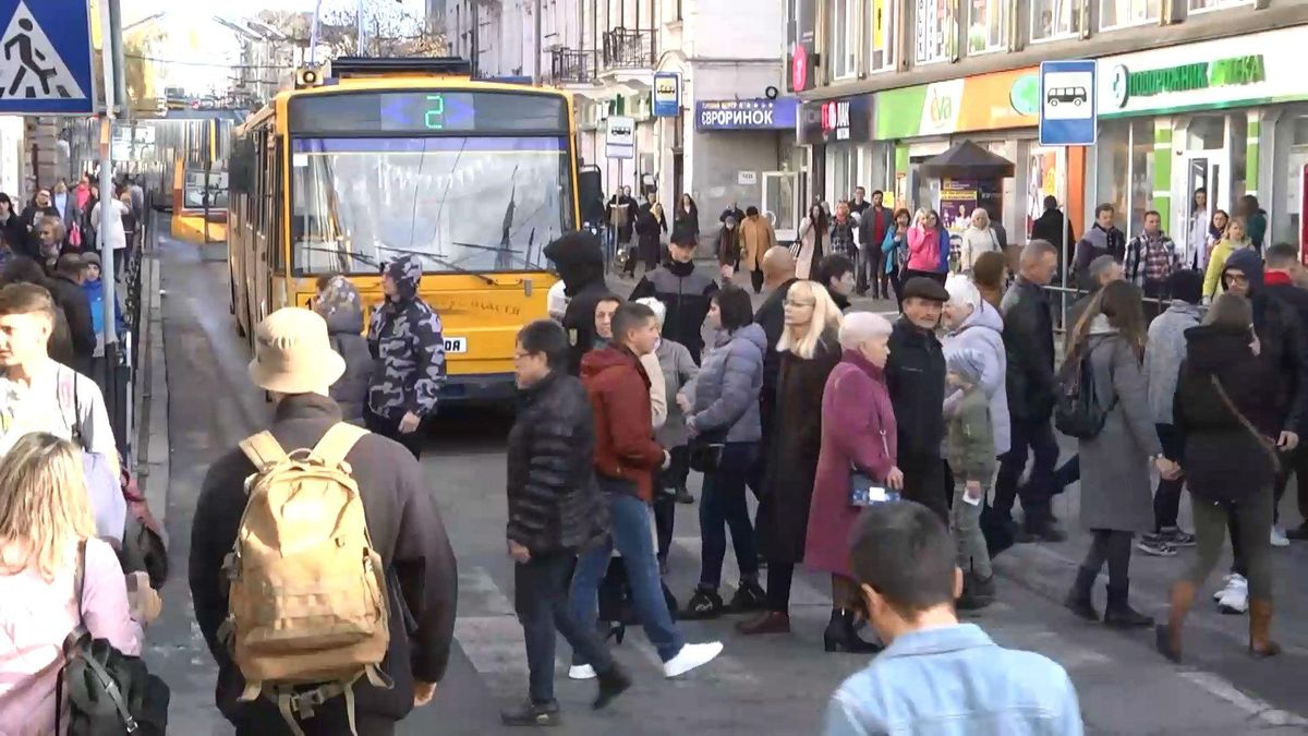 В Тернополе отменили повышение цен на проезд в общественном транспорте В Тернополе отменили повышение цен на проезд в общественном транспорте