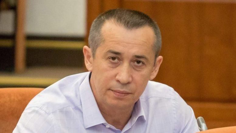 Депутаты должны в первую очередь решать, на своем ли месте правительство Депутаты должны в первую очередь решать, на своем ли месте правительство