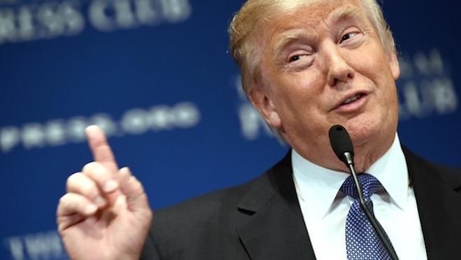 Facebook заблокировал рекламу Трампа за расизм Facebook заблокировал рекламу Трампа за расизм