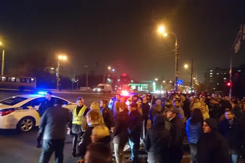 Мешканці ЖК Мешканці ЖК