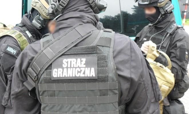 Майже рабство: у Польщі затримали чоловіка, який використовував українців для примусових робіт Майже рабство: у Польщі затримали чоловіка, який використовував українців для примусових робіт