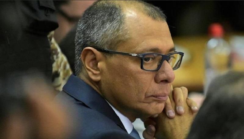 Бывшего вице-президента Эквадора госпитализировали после 17 дней голодовки Бывшего вице-президента Эквадора госпитализировали после 17 дней голодовки