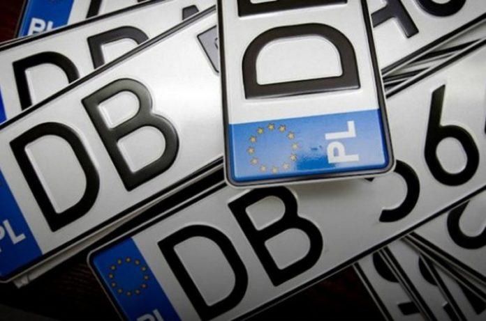 Мітинг "євробляхарів" у Києві: що запропонували нардепи Мітинг "євробляхарів" у Києві: що запропонували нардепи