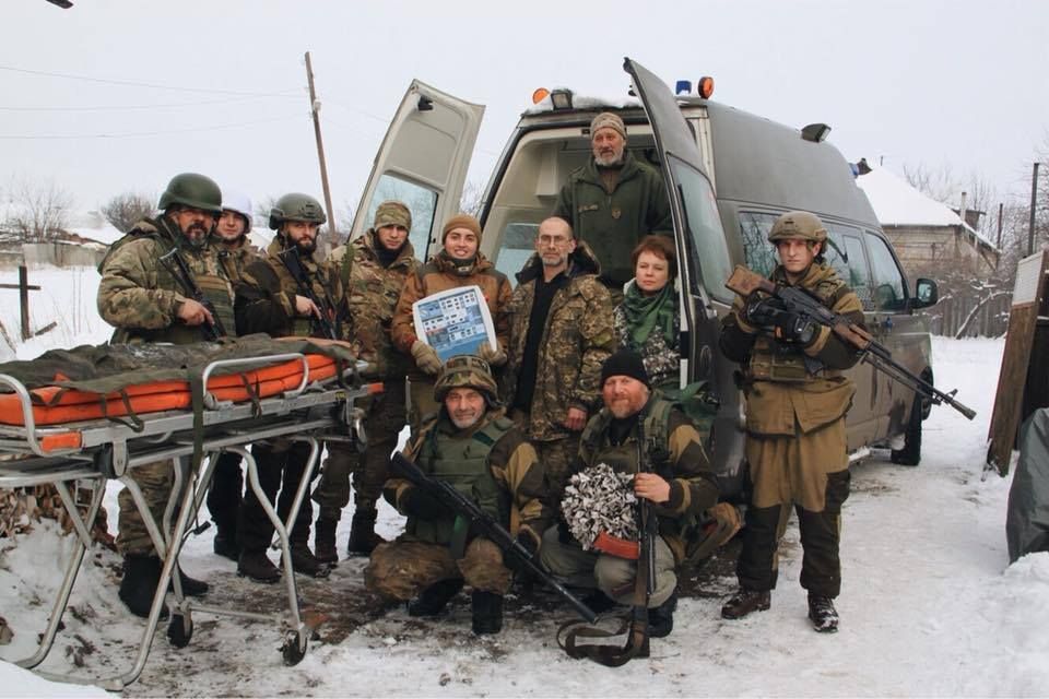 Сергій Жадан ініціює збір коштів для допомоги медикам у прифронтовій зоні Сергій Жадан ініціює збір коштів для допомоги медикам у прифронтовій зоні