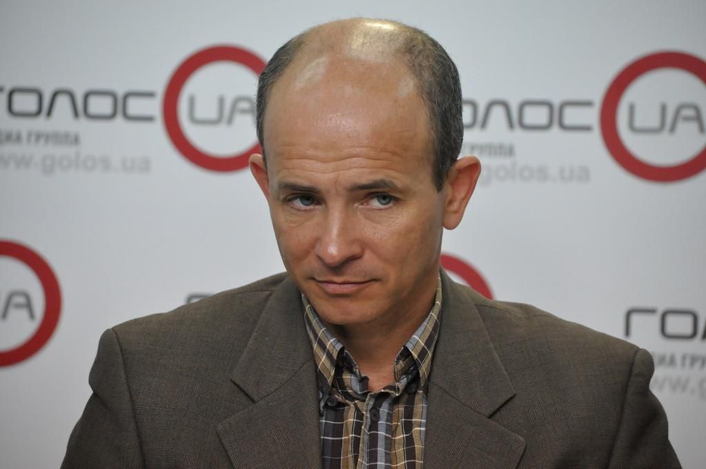 Чи підуть депутати на поступки "євробляхарям" напередодні виборів: відповідь експерта Чи підуть депутати на поступки "євробляхарям" напередодні виборів: відповідь експерта