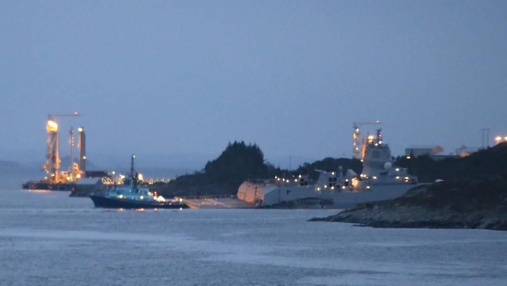В Норвегии фрегат возвращаясь с учений НАТО протаранил танкер