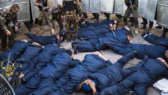 У Таджикистані при придушені бунту в колонії загинуло десятки людей У Таджикистані при придушені бунту в колонії загинуло десятки людей