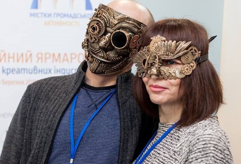 Українець підкорює світ, виготовляючи ексклюзивні речі із залізяччя: фантастичні фото