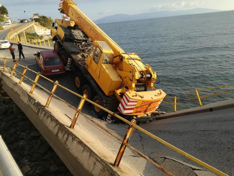 В Греции обрушился мост: фото и видео разрушений
