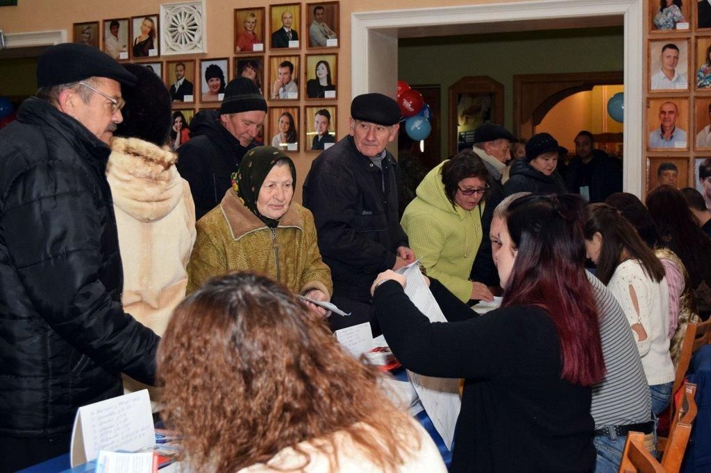 В ЕС назвали "выборы" на оккупированных территория срывом минских договоренностей В ЕС назвали "выборы" на оккупированных территория срывом минских договоренностей