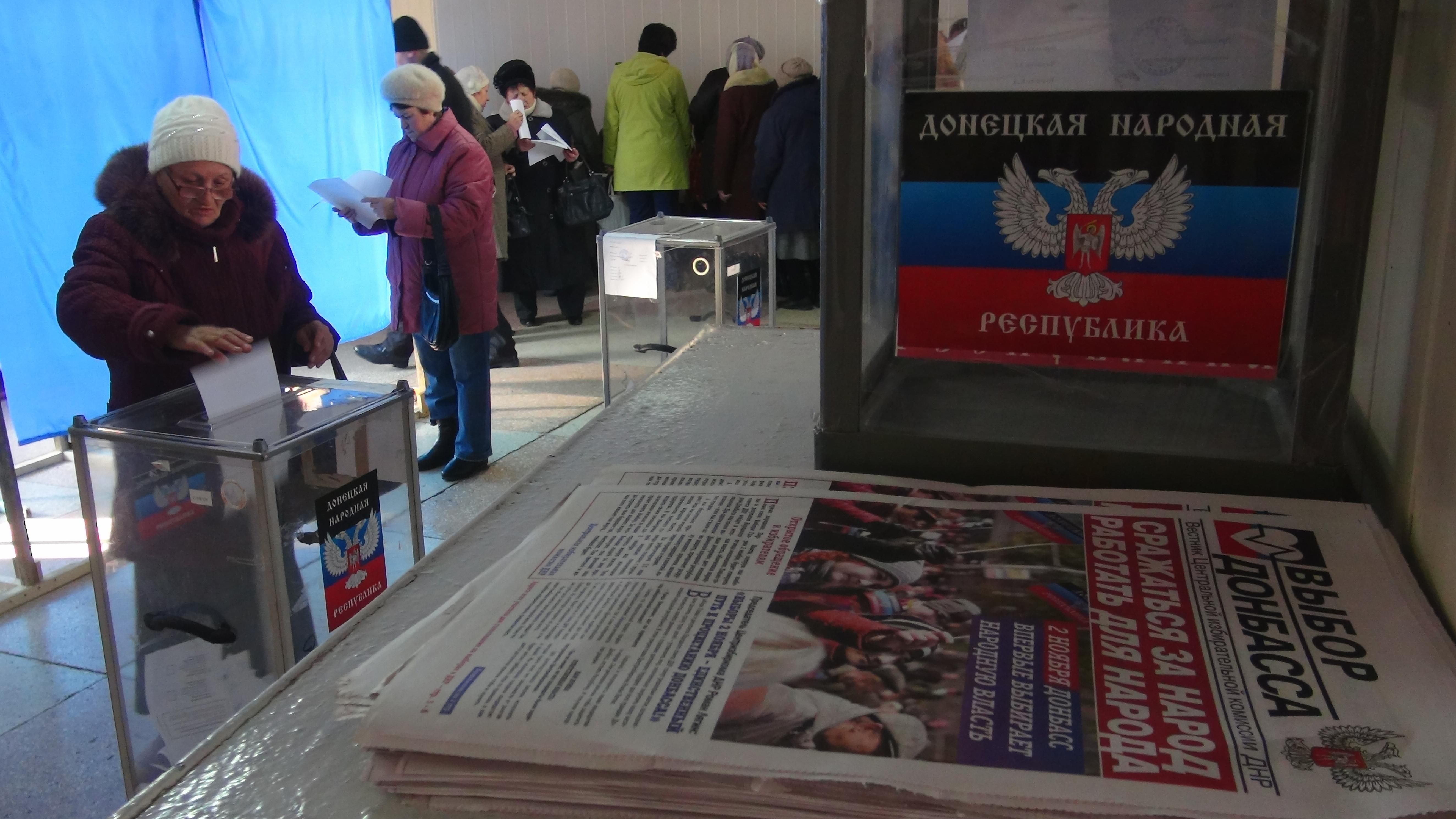 Псевдовибори на окупованому Донбасі: бойовики на Донеччині заявили про перший напад Псевдовибори на окупованому Донбасі: бойовики на Донеччині заявили про перший напад