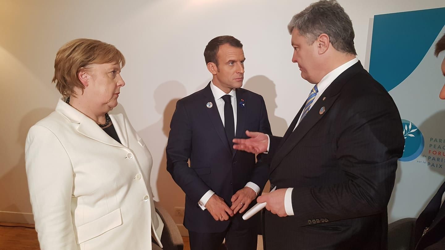 Без Путіна: Порошенко, Меркель і Макрон провели переговори в Парижі